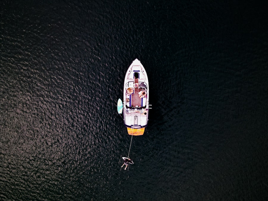 قصة القارب والجزيرة: 