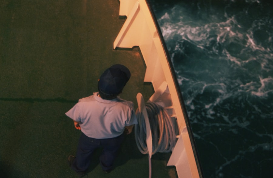 Photo child and ship
