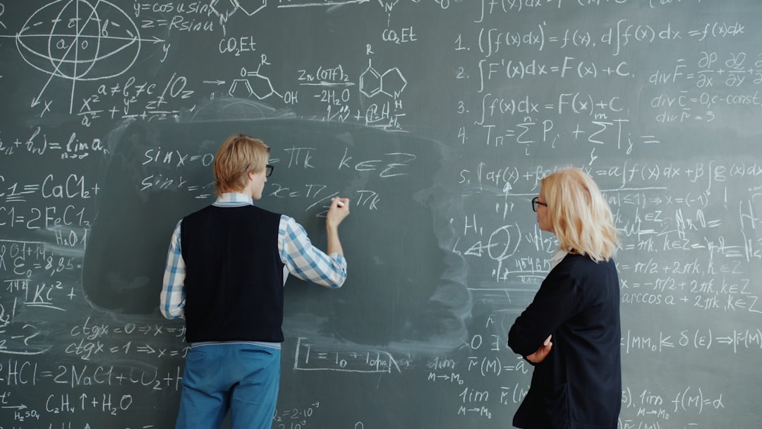 Photo Educational Experiential Learning for Logical Thinking Development
