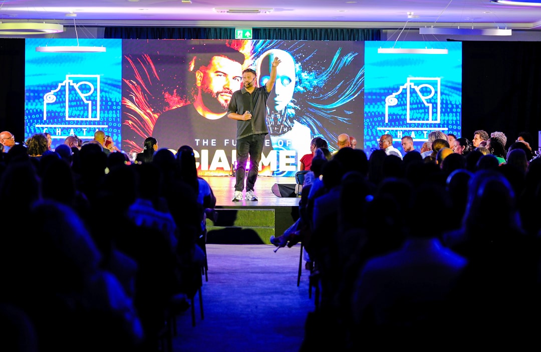 Photo social intelligence