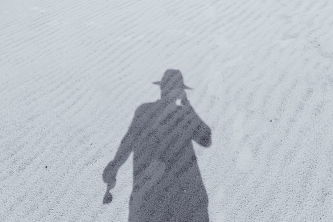 Photo قصة الرجل الذي باع الظل Keyword: قصة الرجل الذي باع الظل